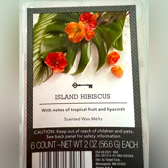 Various Brands Of Scented Wax Cubes. FREE Soy Candle Included with purchase - Picture 15 of 17